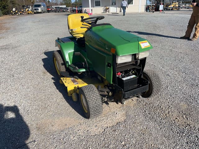 Image of John Deere 425 equipment image 4