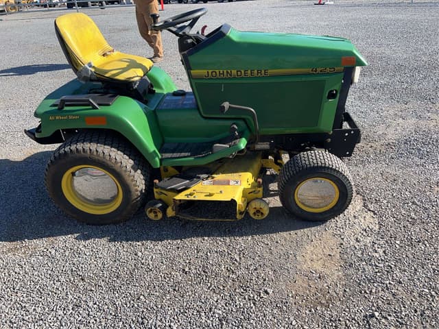 Image of John Deere 425 equipment image 2
