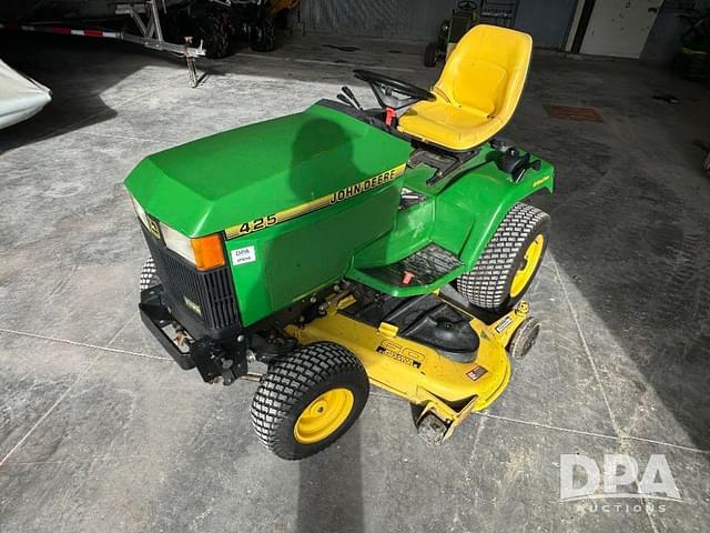 Image of John Deere 425 equipment image 1