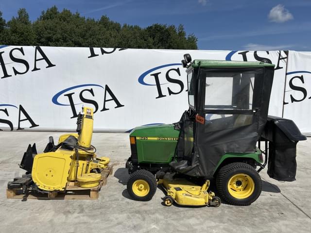 Image of John Deere 425 equipment image 1