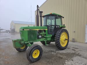 John Deere 4250 Image