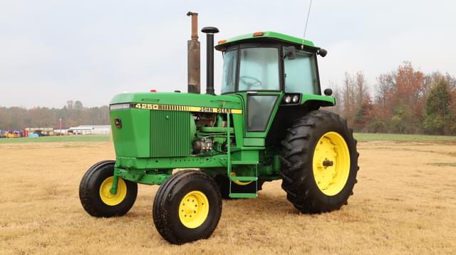 Image of John Deere 4250 equipment image 2