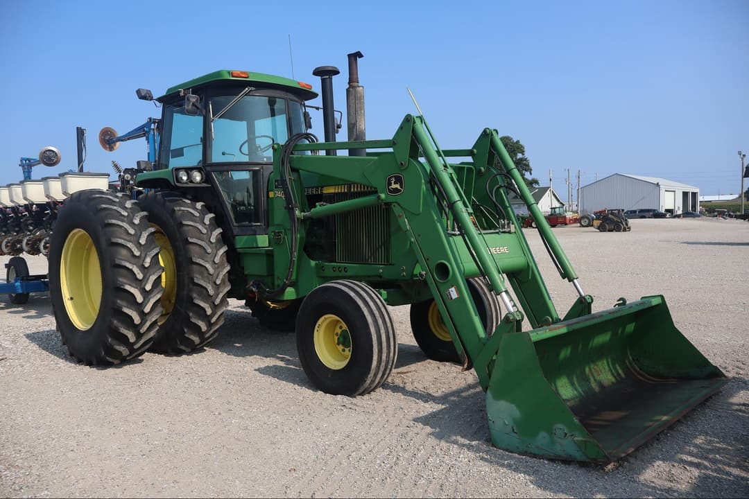 Image of John Deere 4250 Primary image