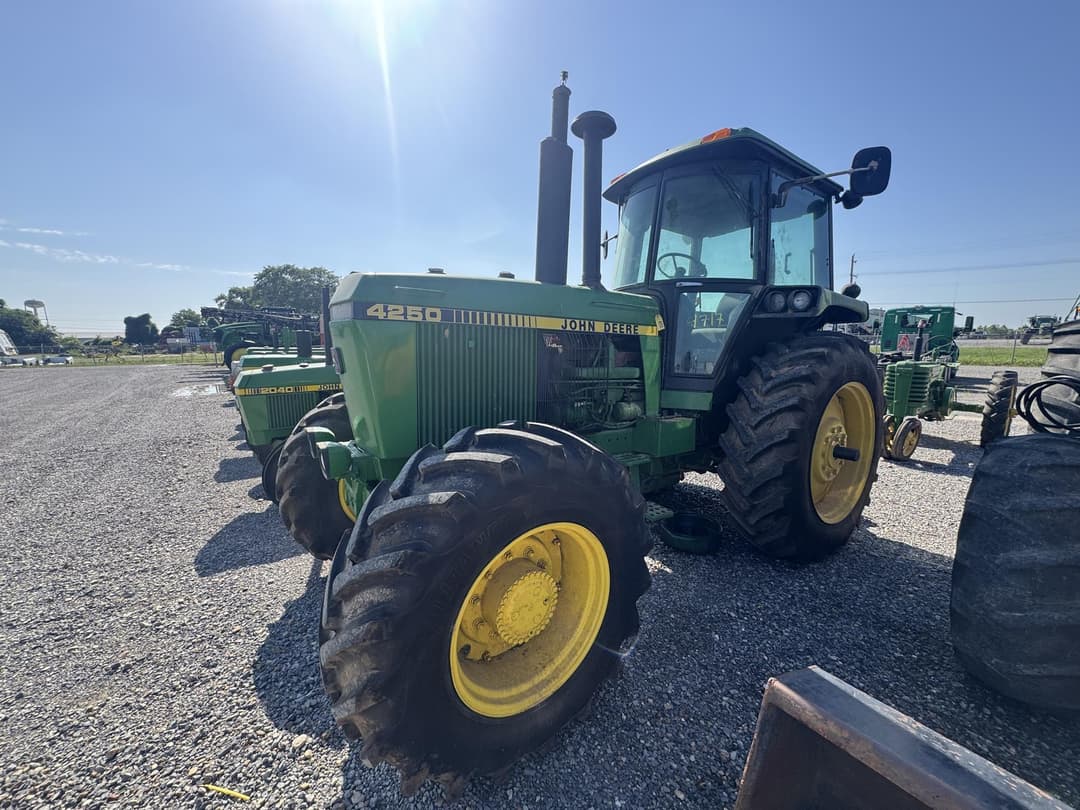 Image of John Deere 4250 Primary image