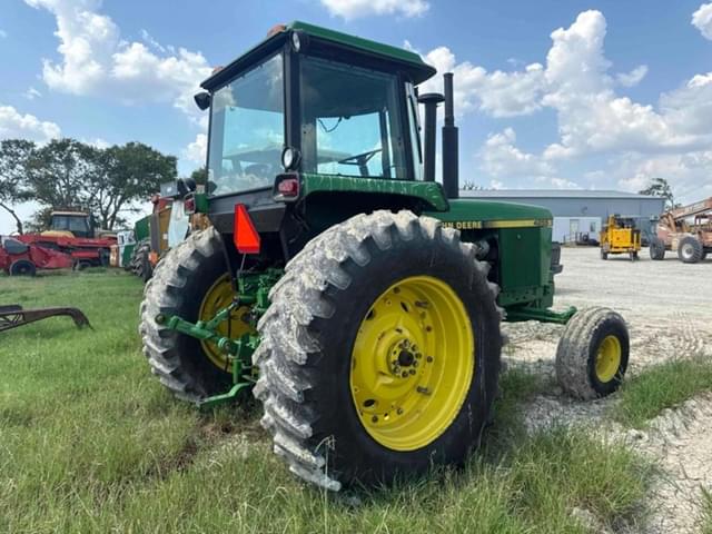 Image of John Deere 4255 equipment image 3