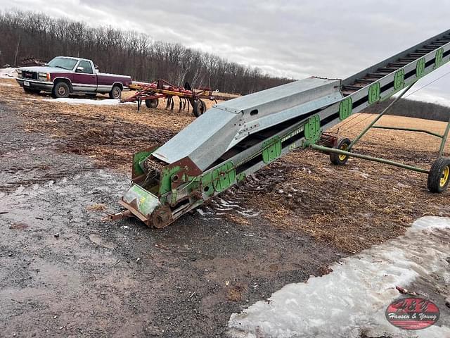 Image of John Deere 428 equipment image 1