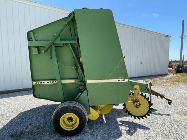 Image of John Deere 430 equipment image 4