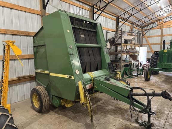 Image of John Deere 430 equipment image 1