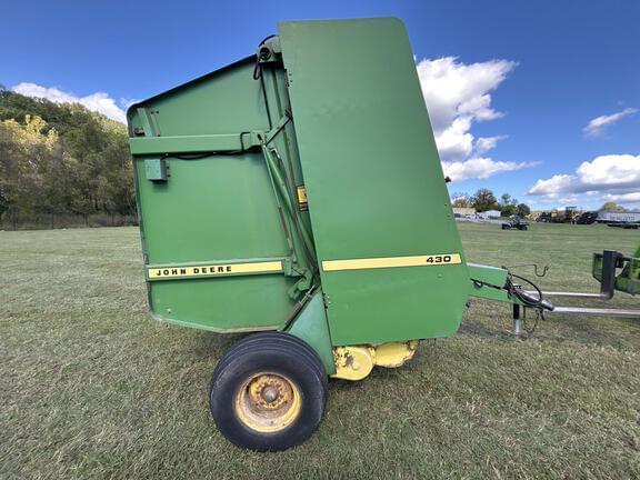 Image of John Deere 430 equipment image 3
