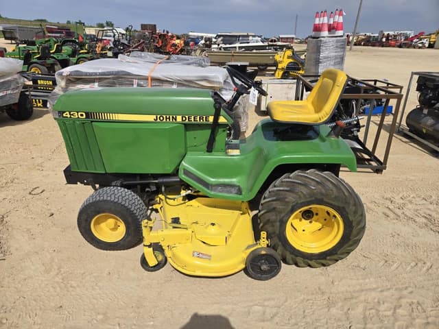 Image of John Deere 430 equipment image 1