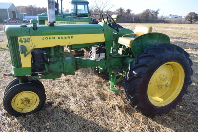 Image of John Deere 430 equipment image 3