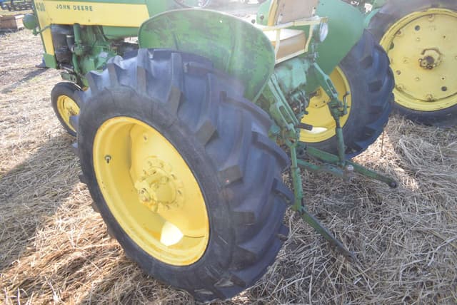 Image of John Deere 430 equipment image 4