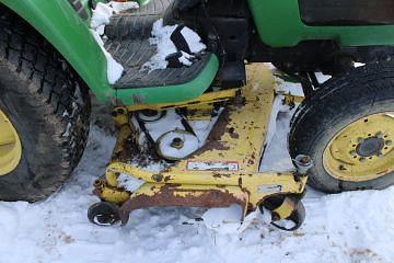 Image of John Deere 4300 equipment image 3