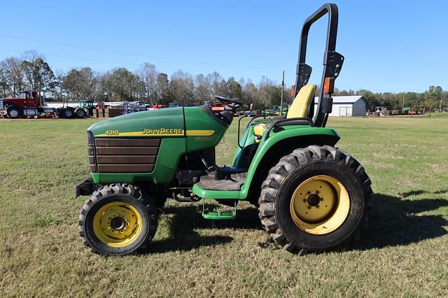 Image of John Deere 4310 equipment image 3