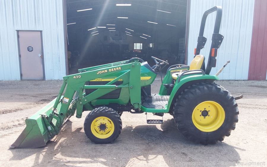 John Deere 4310 Equipment Image0