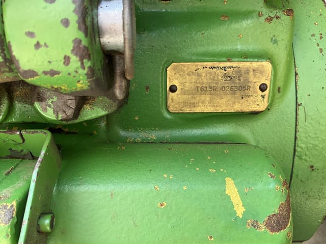 Image of John Deere 4320 equipment image 2