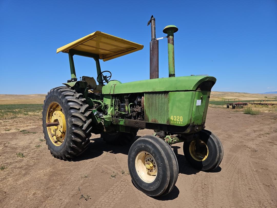 Image of John Deere 4320 Primary image