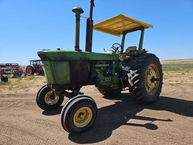 Image of John Deere 4320 equipment image 2