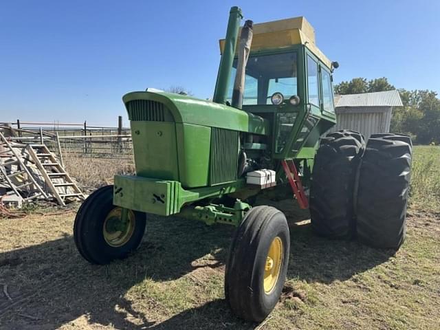 Image of John Deere 4320 equipment image 1