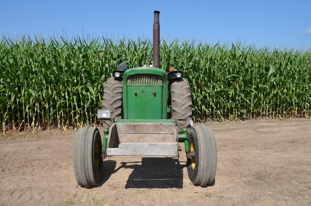 Image of John Deere 4320 equipment image 3