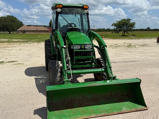 Image of John Deere 4320 equipment image 4