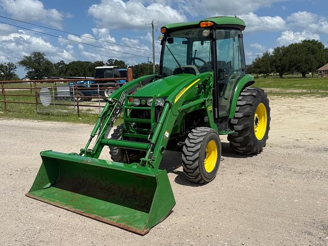Image of John Deere 4320 equipment image 2