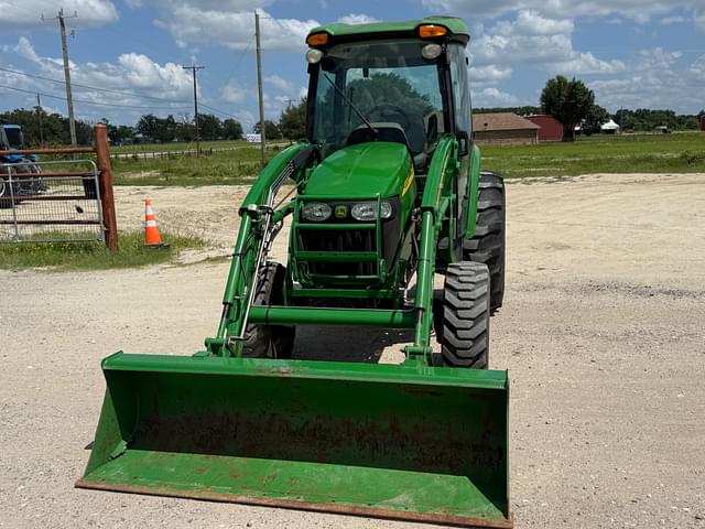 Image of John Deere 4320 equipment image 3