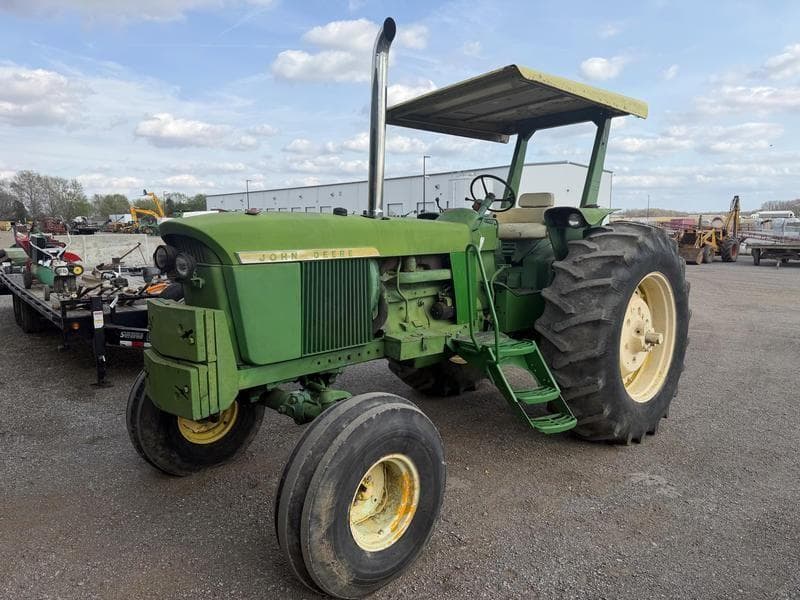 Image of John Deere 4320 Primary image