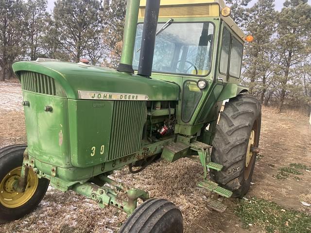 Image of John Deere 4320 equipment image 1