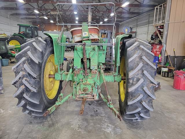 Image of John Deere 4320 equipment image 4