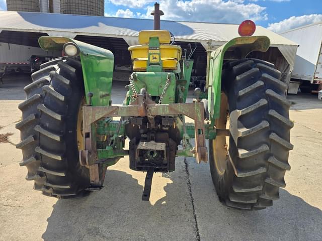 Image of John Deere 4320 equipment image 2