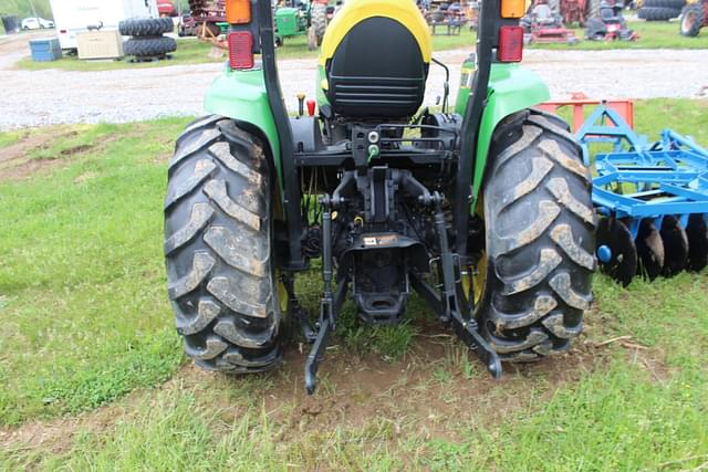 Image of John Deere 4320 equipment image 4