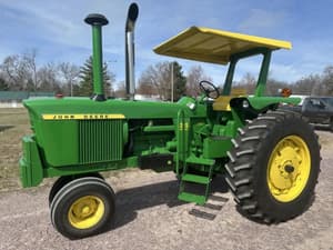 1972 John Deere 4320 Image