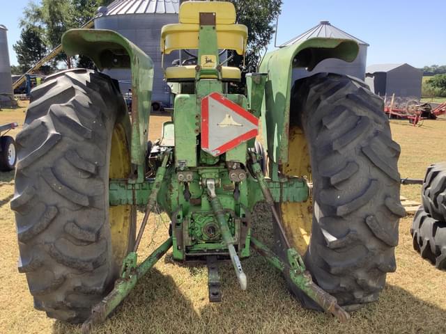 Image of John Deere 4320 equipment image 2
