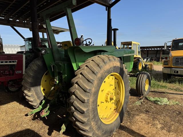 Image of John Deere 4320 equipment image 4
