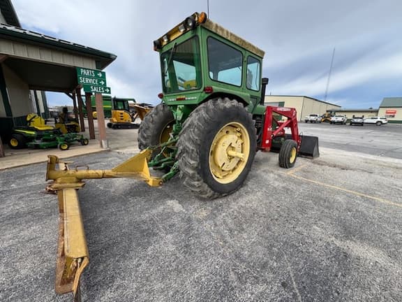 Image of John Deere 4320 equipment image 3