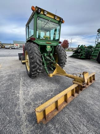 Image of John Deere 4320 equipment image 1