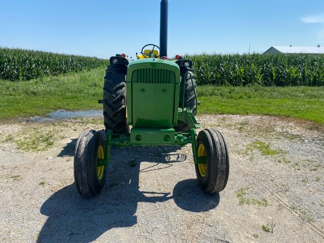 Image of John Deere 4320 equipment image 4