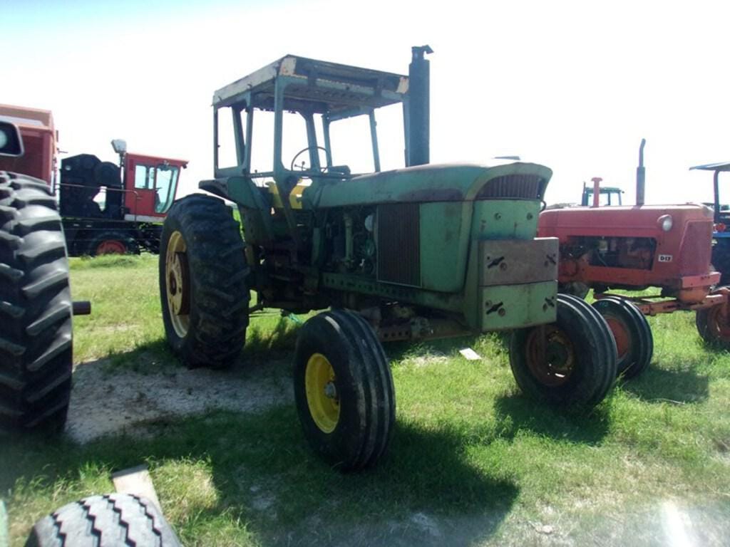 Main image John Deere 4320