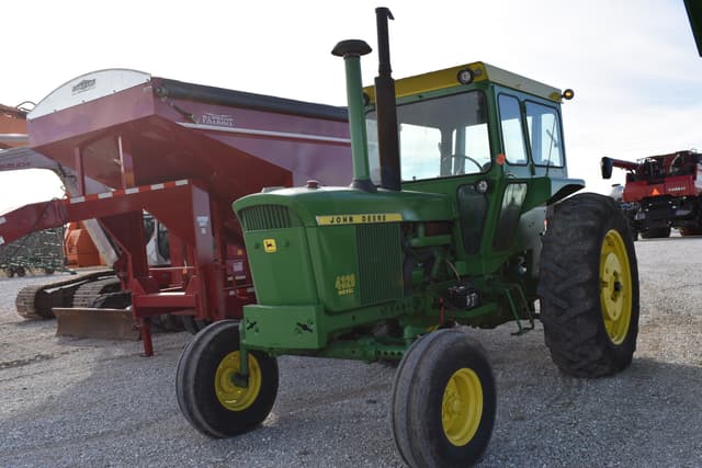 Image of John Deere 4320 equipment image 2