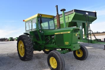 Main image John Deere 4320