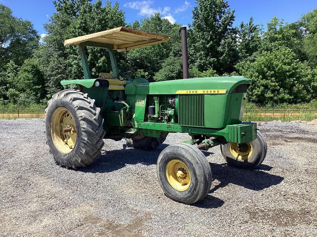Image of John Deere 4320 Primary image