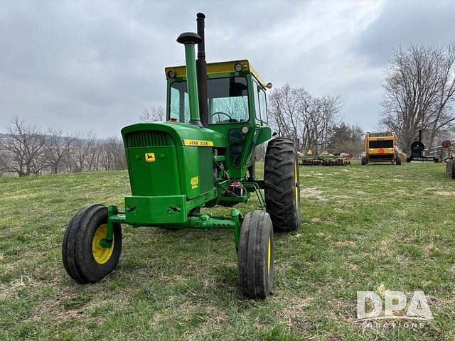 Image of John Deere 4320 equipment image 2