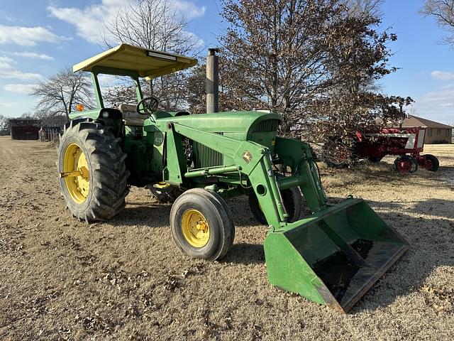 Image of John Deere 4320 equipment image 1