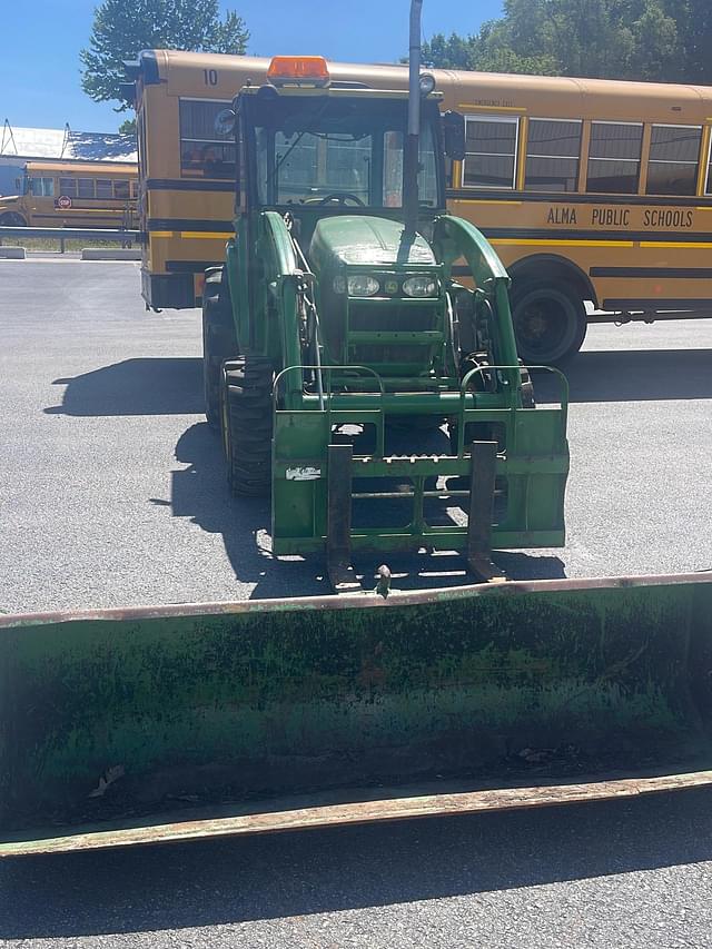 Image of John Deere 4320 equipment image 4