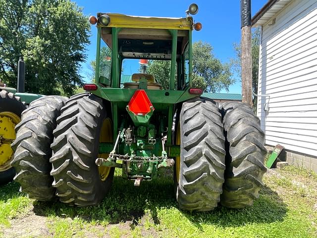 Image of John Deere 4320 equipment image 4