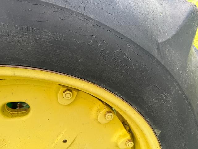 Image of John Deere 4320 equipment image 3
