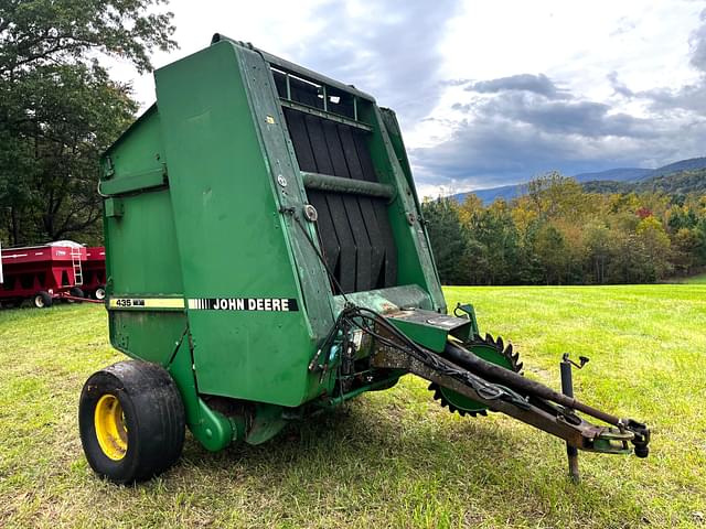 Image of John Deere 435 equipment image 1