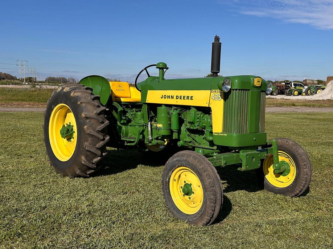 Image of John Deere 435 Primary image