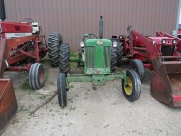 Main image John Deere 435
